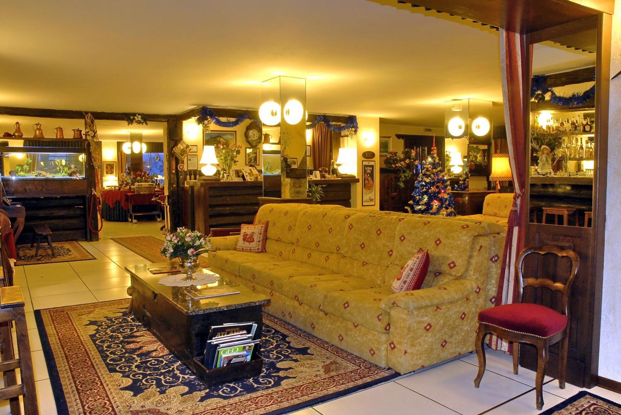 Hotel Edelweiss & Spa تْشيسانا تورَنيسي المظهر الخارجي الصورة